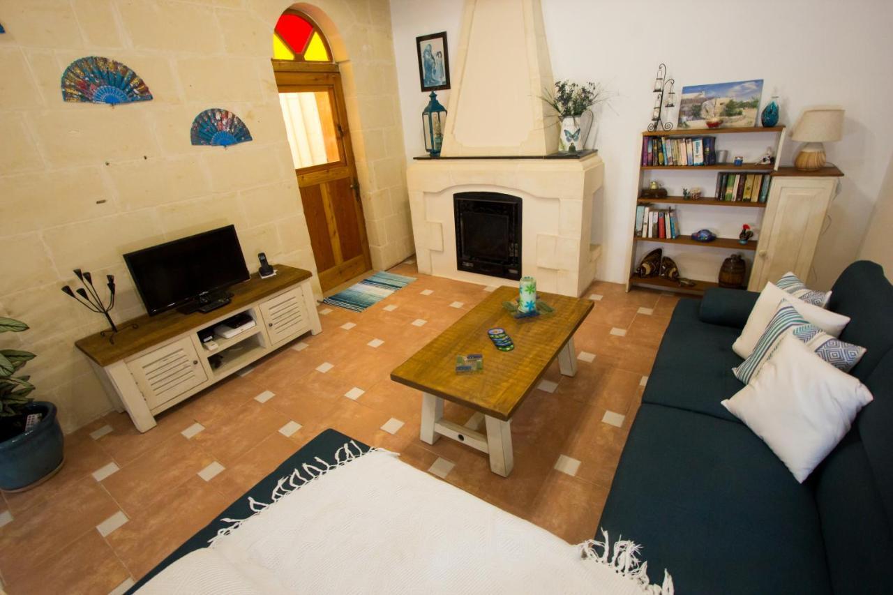 Maxija B&B - Palm Għarb Esterno foto